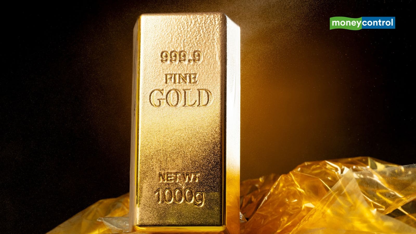 Gold Price Today: नवरात्रि से पहले सोना हुआ सस्ता, फ्यूचर्स मार्केट में गिरे दाम; जानिए वजह