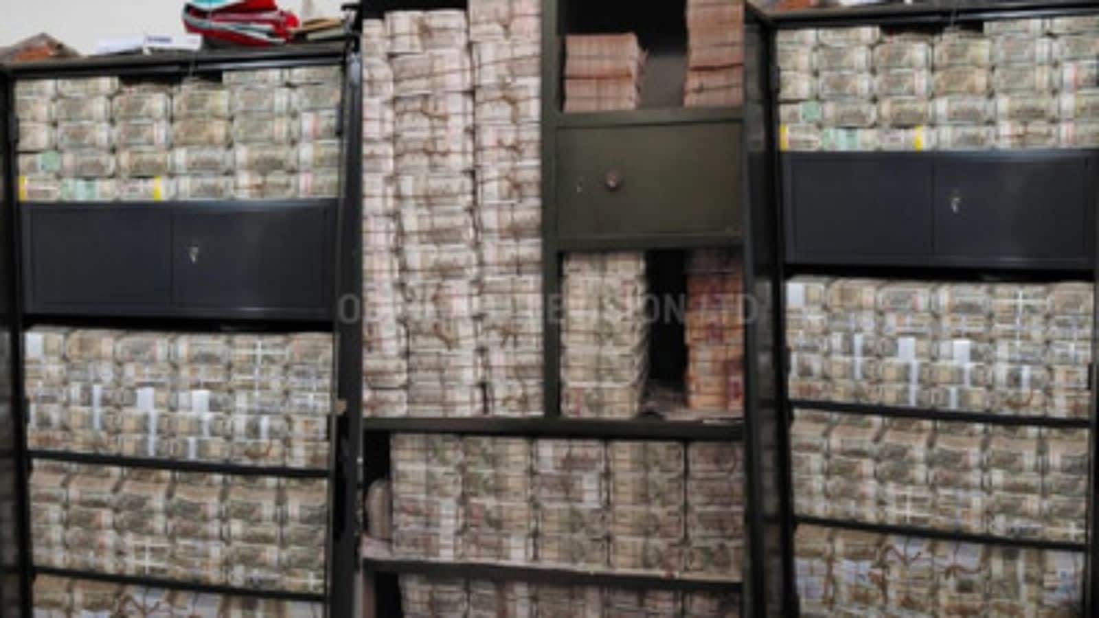 नोट गिनने की 36 मशीनें, 352 करोड़ रुपए और 10 दिन: भारत की सबसे बड़ी इनकम टैक्स रेड की कहानी