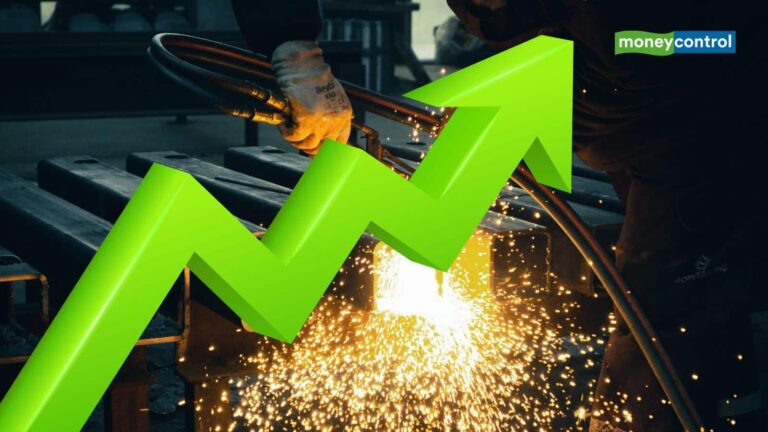 PMI data: कहां है टैरिफ का असर? भारत समेत ज्यादातर एशियाई देशों में बढ़ी मैन्युफैक्चरिंग