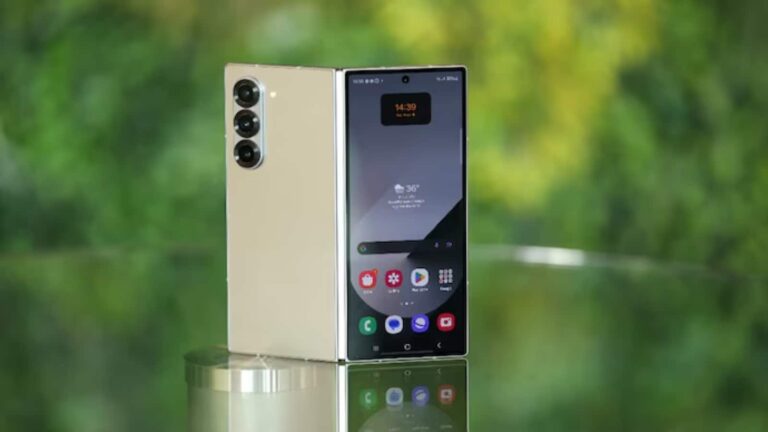 Amazon Great Indian Festival Sale: Samsung Galaxy Z Fold 6 पर 61,000 रुपये तक की भारी छूट, मिस न करें ये डील