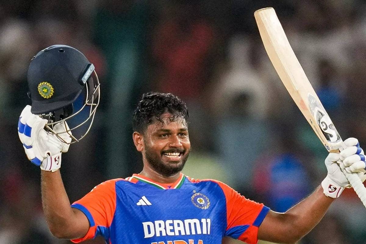 नंबर-5 पर क्‍यों खेल रहे संजू सैमसन? दिग्‍गज बैटर ने टीम चयन पर उठाए सवाल