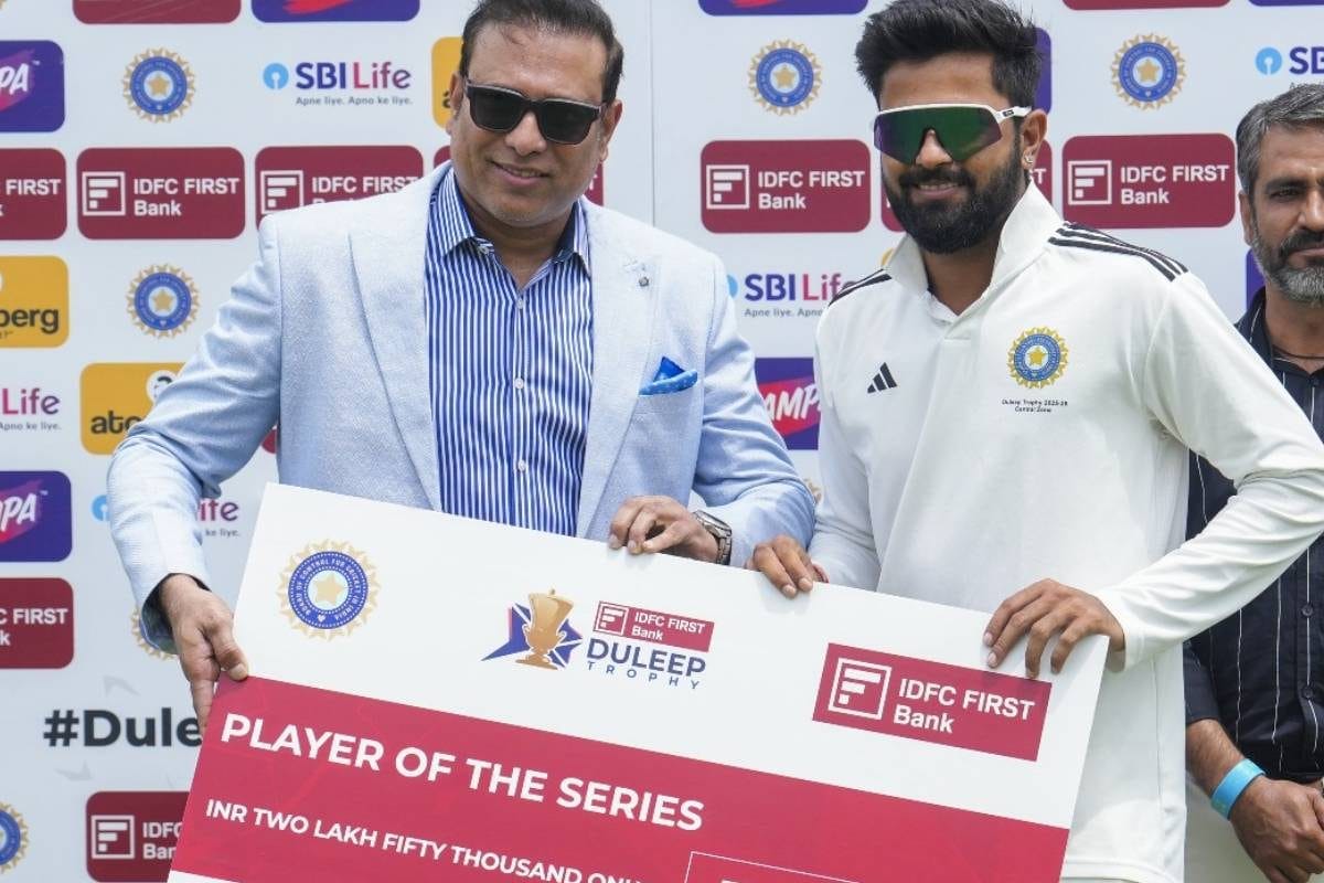 रितुराज-श्रेयस-सिराज... सब बने शिकार, सारांश जैन ने DT फाइनल में मचाई सनसनी