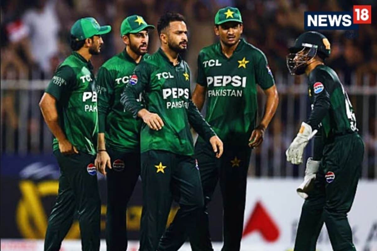 नवाज के 'पंच' से अफगानिस्तान बेदम, पाकिस्तान ने ट्राई सीरीज पर जमाया कब्जा