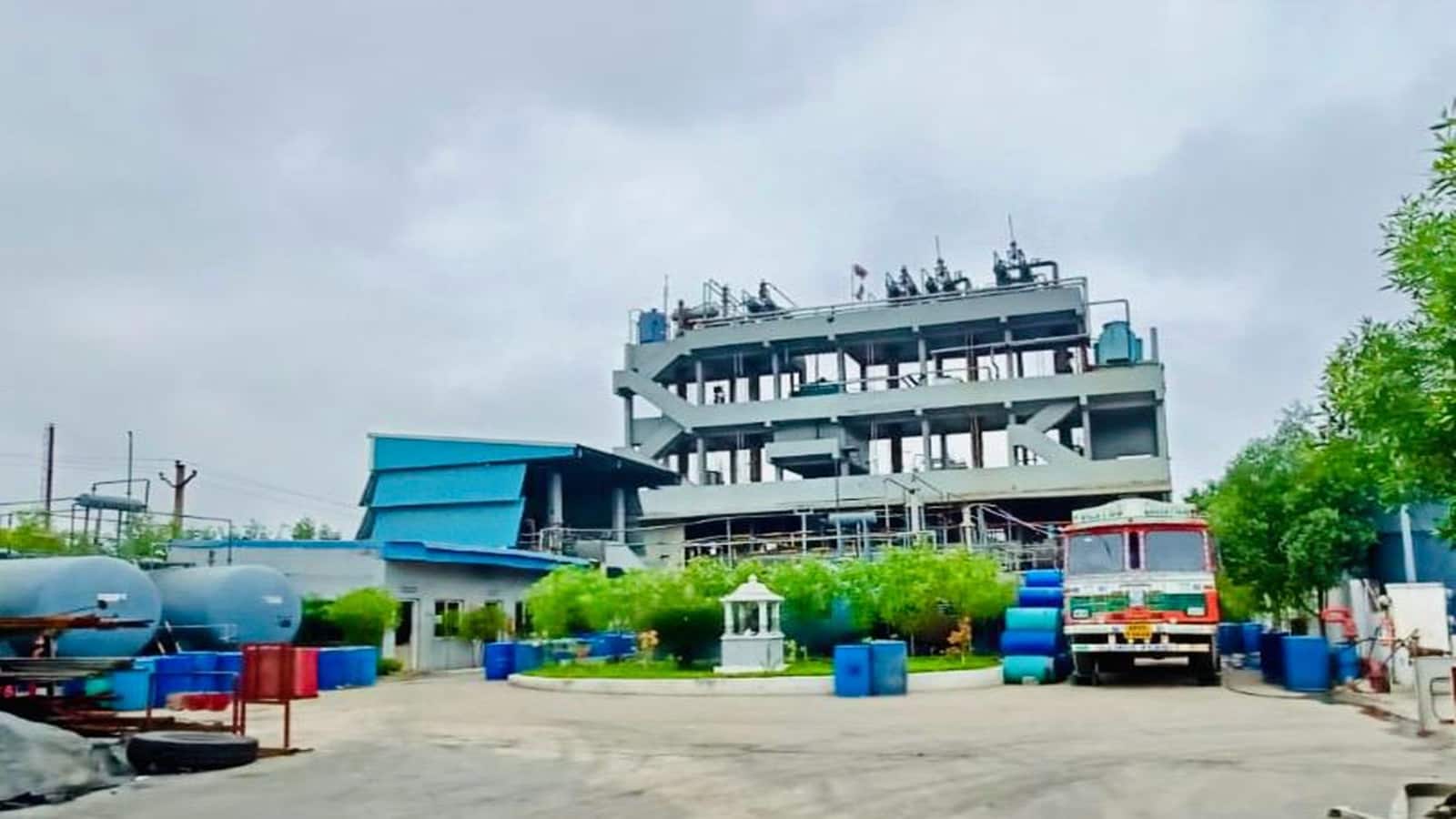 Snehaa Organics IPO Listing: फ्लैट एंट्री के बाद लोअर सर्किट पर आया ₹122 का शेयर, ऐसी है कारोबारी सेहत