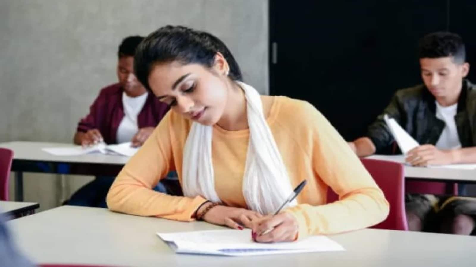 UKPSC 2026: जारी हुआ उत्तराखंड में सरकारी भर्तियों का कैलेंडर, जानें कहां कितनी भर्तियां?