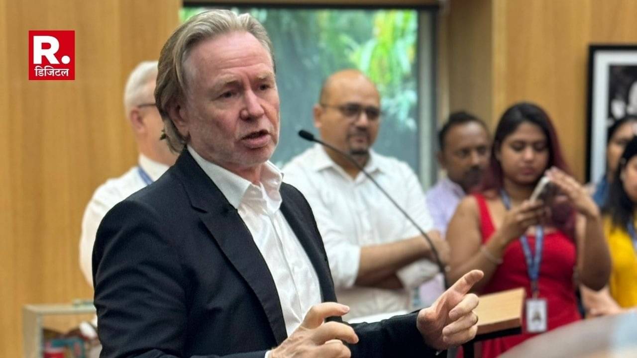 'हिंदी दोस्ती, संस्कृति और विचारों के बीच का पुल है...', ऑस्ट्रेलियाई हाई कमिश्नर ने परिवार संग हिंदी में खेला टंग ट्विस्टर; देखें मजेदार Video