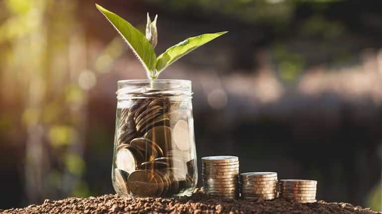 इस फंड ने सिर्फ 10000 रुपये के मंथली सिप को 3 साल में 4.27 लाख रुपये बना दिया