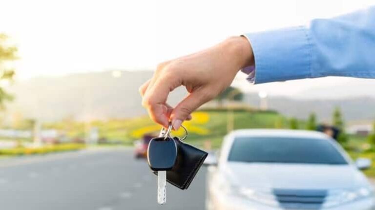 RBI Rate Cut: त्योहारों के बीच आने वाली है सस्ते होम लोन और कार लोन की खुशखबरी, 1 अक्टूबर को घट सकता है इंटरेस्ट रेट