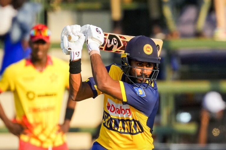 18वें ओवर का बम! कमिंदु मेंडिस बने हीरो नंबर-1, 4 छक्के से किया ZIM का गेम ओवर