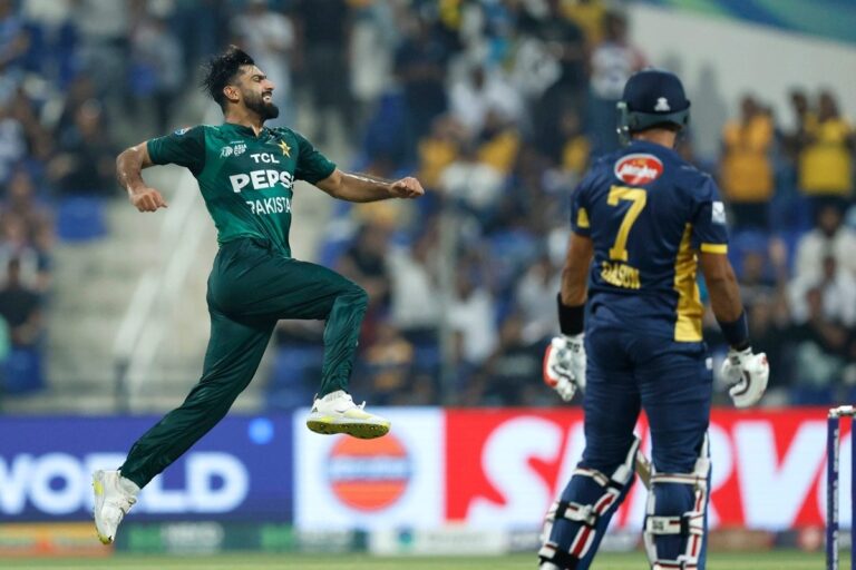 हारते-हारते श्रीलंका से जीता PAK, फाइनल में पहुंचने की उम्मीदें अब भी जिंदा
