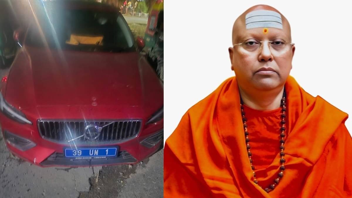 Delhi: अश्लील मैसेज और रात में छात्राओं को कमरे में बुलाकर... 17 छात्राओं ने किया आश्रम के 'गंदे खेल' का खुलासा, चैतन्यानंद सरस्वती फरार