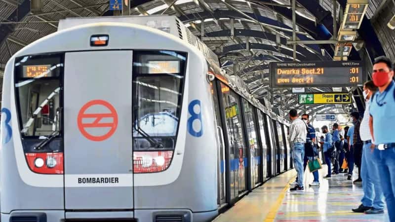 दिल्ली के छात्रों को मिल सकती है राहत, मेट्रो पास से सफर होगा और भी सस्ता! सरकार गंभीरता से कर रही है विचार