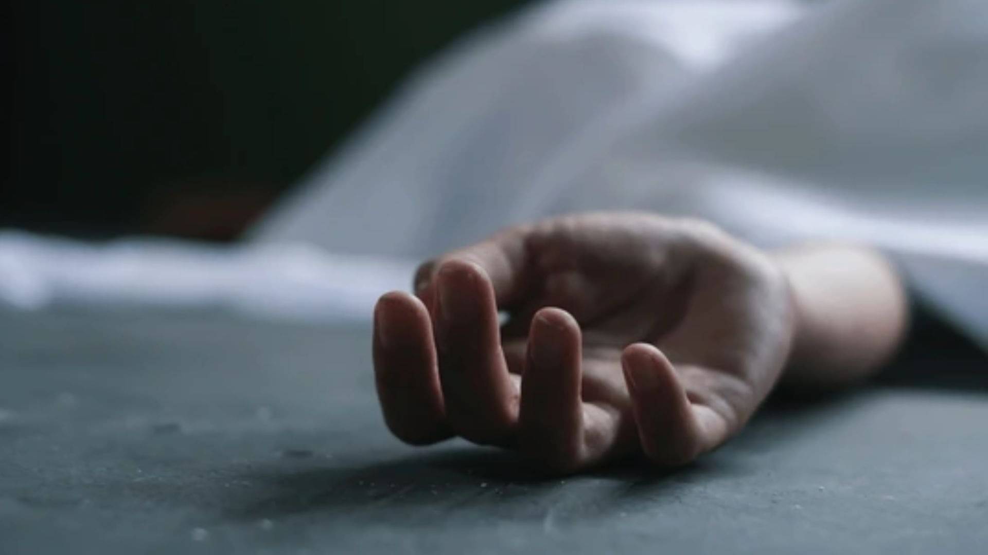 Crime News: खून से लथपथ, बदन पर एक भी कपड़े नहीं...गुरुग्राम में बीच सड़क विदेशी महिला की नग्न लाश मिलने से हड़कंप