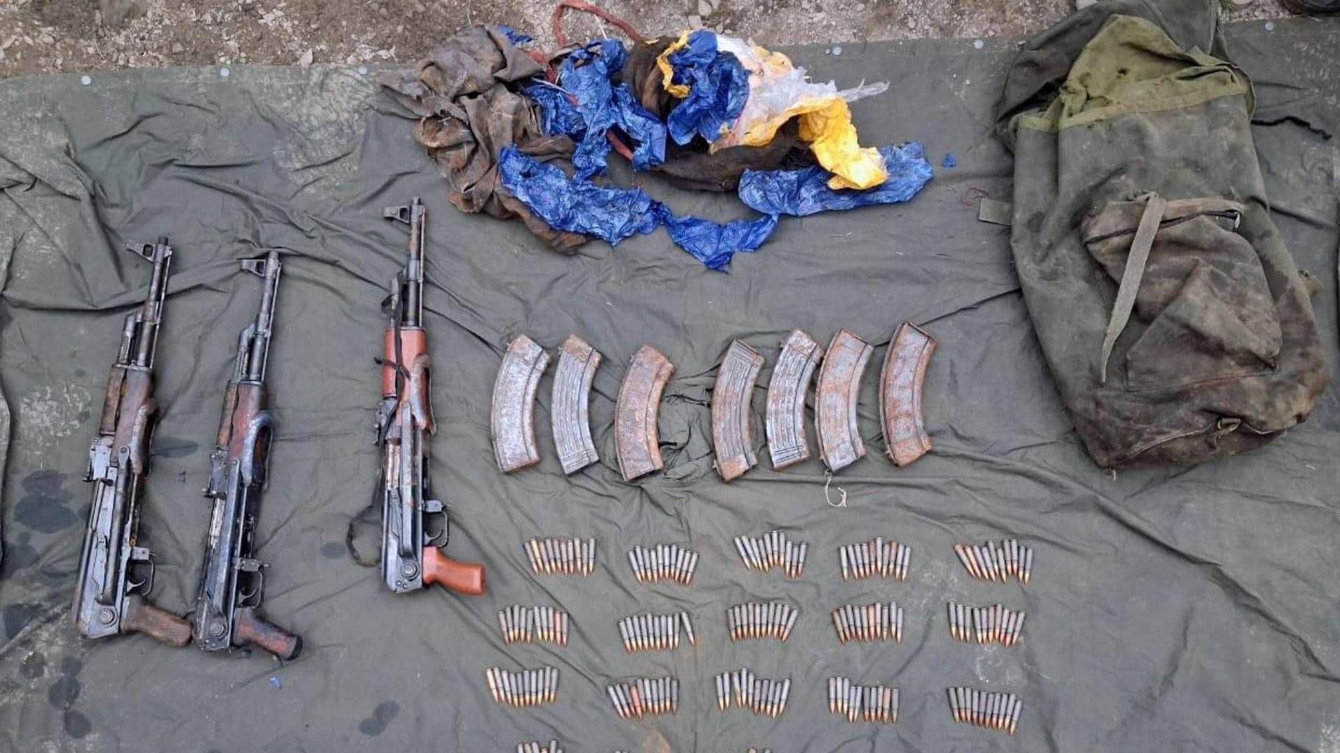 पाकिस्तान के आतंक पर भारत का प्रहार, हिजबुल मुजाहिद्दीन के तीन आतंकियों के पास मिला युद्ध जैसा जखीरा; क्या रची जा रही थी कोई बड़ी साजिश?