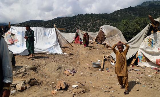 अफ़ग़ानिस्तान भूकम्प: महिलाओं व लड़कियों के लिए पहाड़ जैसी चुनौतियाँ, मामूली मदद