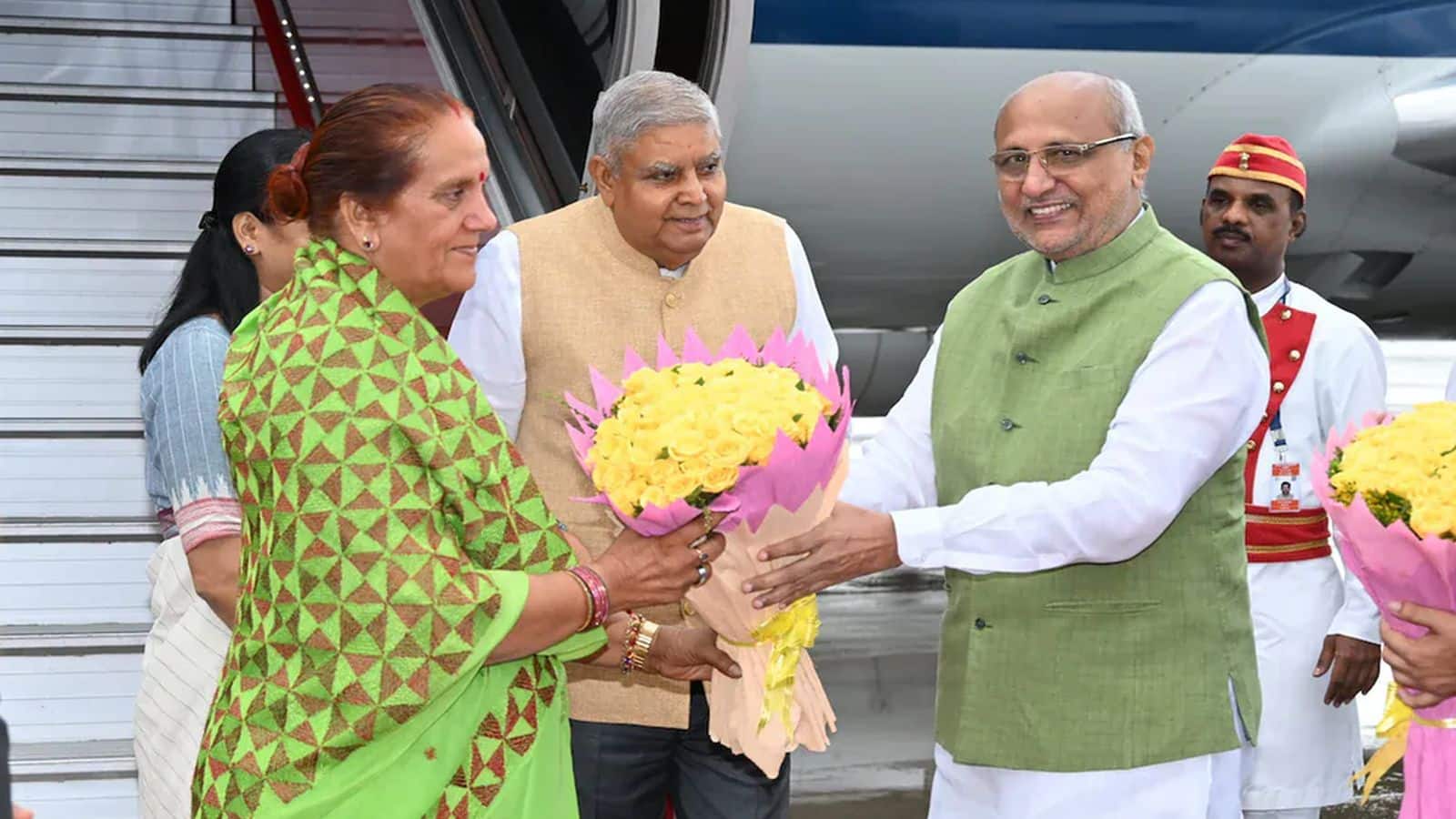 CP Radhakrishnan: जगदीप धनखड़ ने सीपी राधाकृष्णन को दी बधाई, पूर्व उपराष्ट्रपति पद छोड़ने के बाद आया पहला बयान