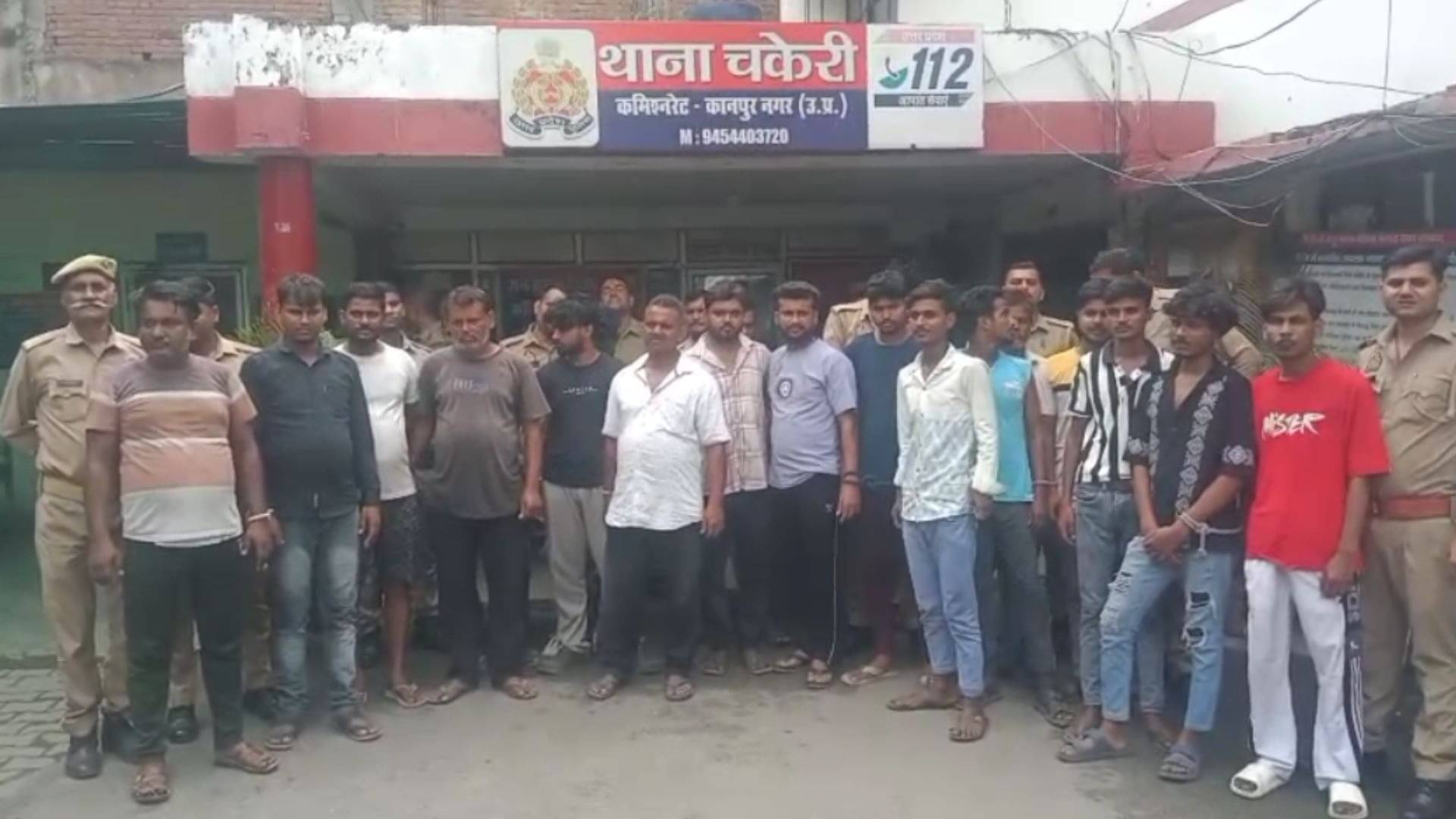 UP: ड्रोन वाले चोर का फर्जी शोर मचाने वाले 48 गिरफ्तार, माहौल बिगाड़ने वालों पर कानपुर पुलिस ने लिया कड़ा एक्शन