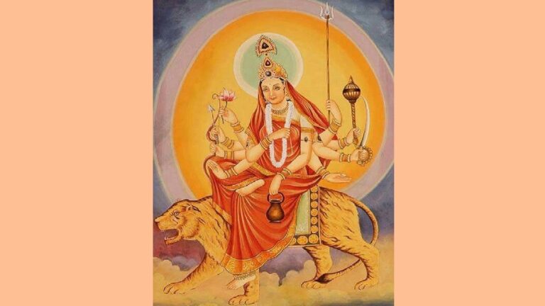 Navratri 2025 day 4 Maa Kushmanda: सृष्टि की आदिशक्ति हैं मां कूष्माण्डा, लाल गुड़हल का फूल और पीला रंग अत्यंत प्रिय है माता को