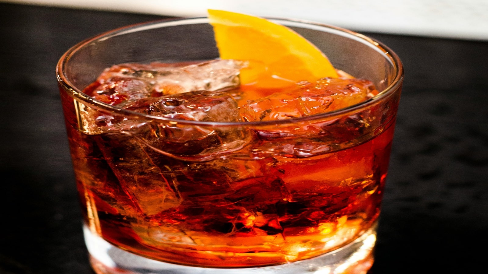 Liquor Stocks: Black Dog, 8PM और Officer's Choice से होगा जश्न! जेफरीज ने दी शेयर खरीदने की सलाह