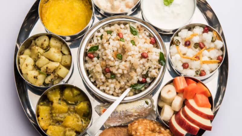 Navratri Vrat: नवरात्र में व्रत की थाली को सजाएं इन खास पकवानों से...जिससे मिलेगा आस्था, प्रकृति और संस्कृति का अनोखा संगम