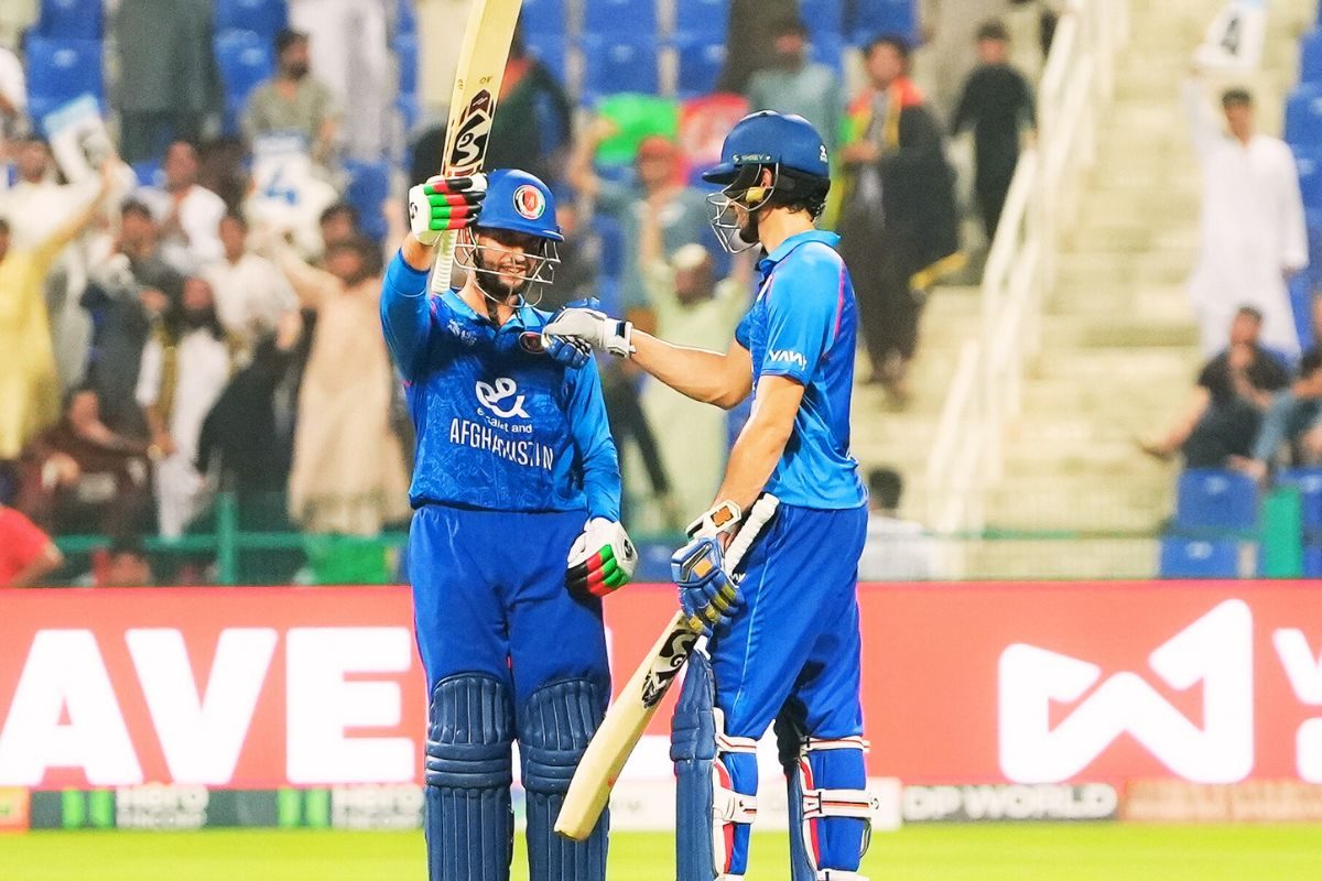 6,6,6,4 ...अजमातुल्लाह ओमरजई ने एशिया कप के पहले मैच में मचाई तबाही