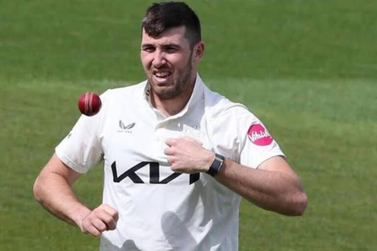 ओवरटन ने टेस्ट क्रिकेट से लिया यू-टर्न, रेड बॉल को दिखाया लाल झंडी