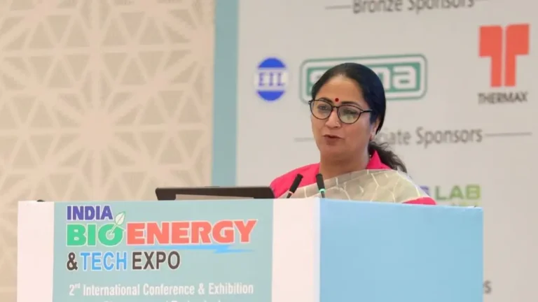 दिल्लीवासियों को CM रेखा गुप्ता ने दी 3 बड़ी परियोजनाओं की सौगात, कहा- विकास का नया अध्याय शुरू