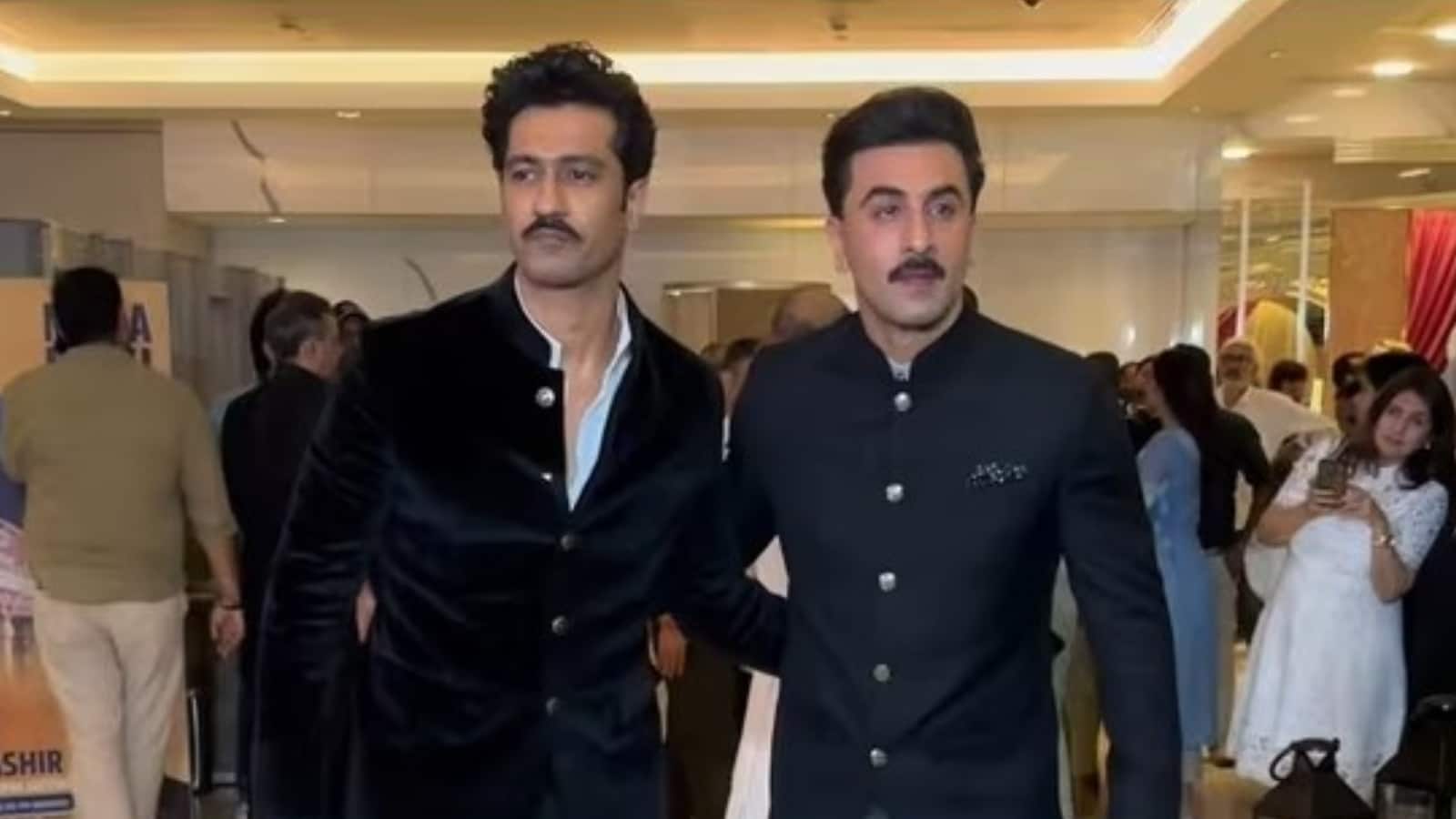 Mera Desh Pahle screening: हैंडसम लुक में नजर आए रणबीर कपूर-विक्की कौशल, 'मेरा देश पहले' की स्क्रीनिंग में पहुंचे थे एक्टर