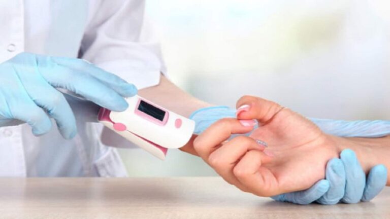 Railway Paramedical Recruitment 2025: 400 से ज्यादा पैरामेडिक्स की भर्ती प्रक्रिया शुरू, बोर्ड ने बढ़ाई इसकी लास्ट डेट