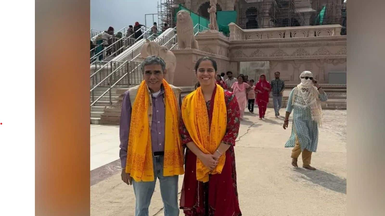 पिता संग अयोध्या पहुंचीं बैडमिंटन स्टार साइना नेहवाल, रामलला और हनुमानगढ़ी के किए दर्शन