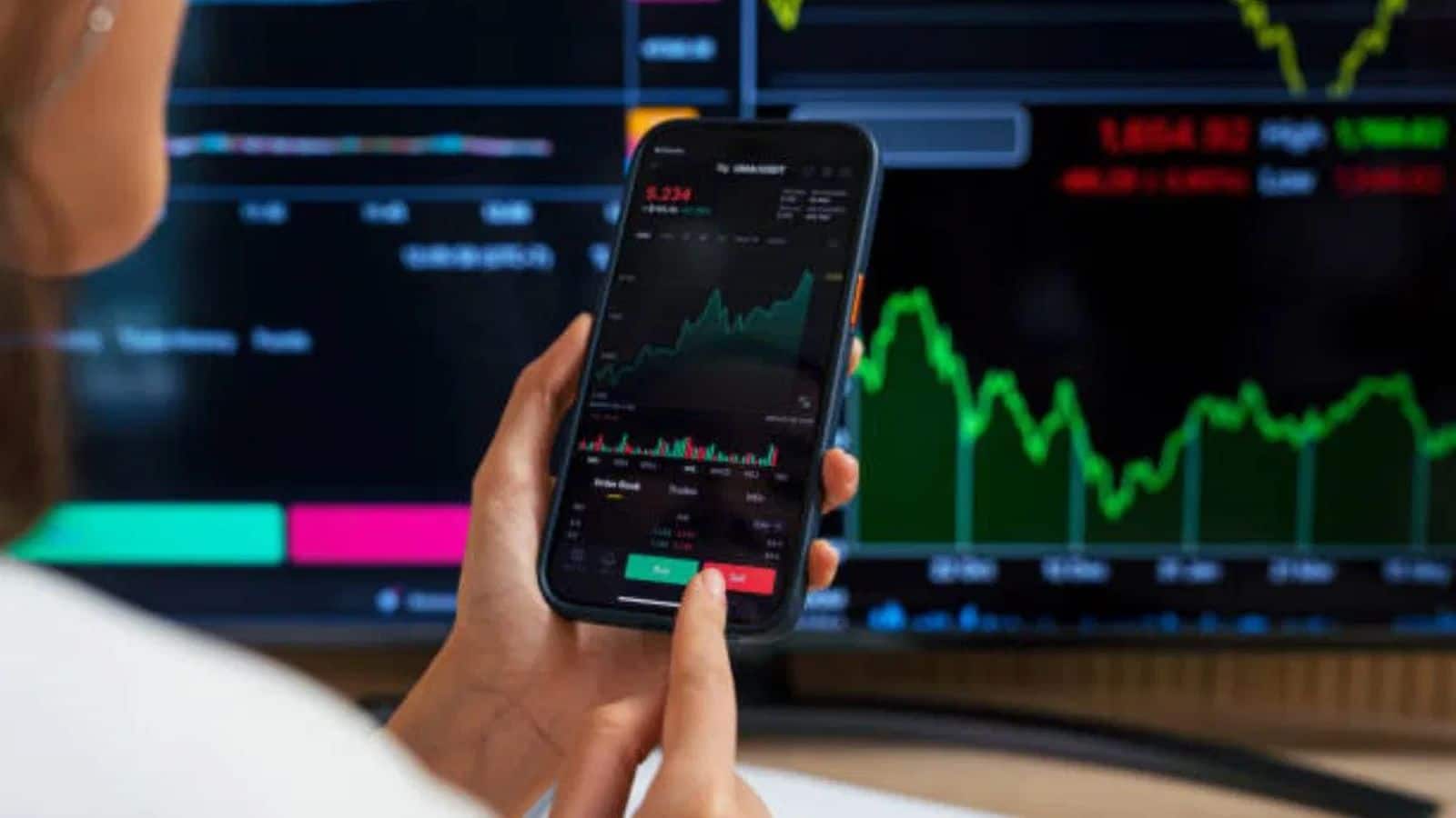 Stock Market Strategy: बाजार में रहें लॉन्ग, निफ्टी के लिए 25146-25110 पर नजर आ रहा अहम बेस