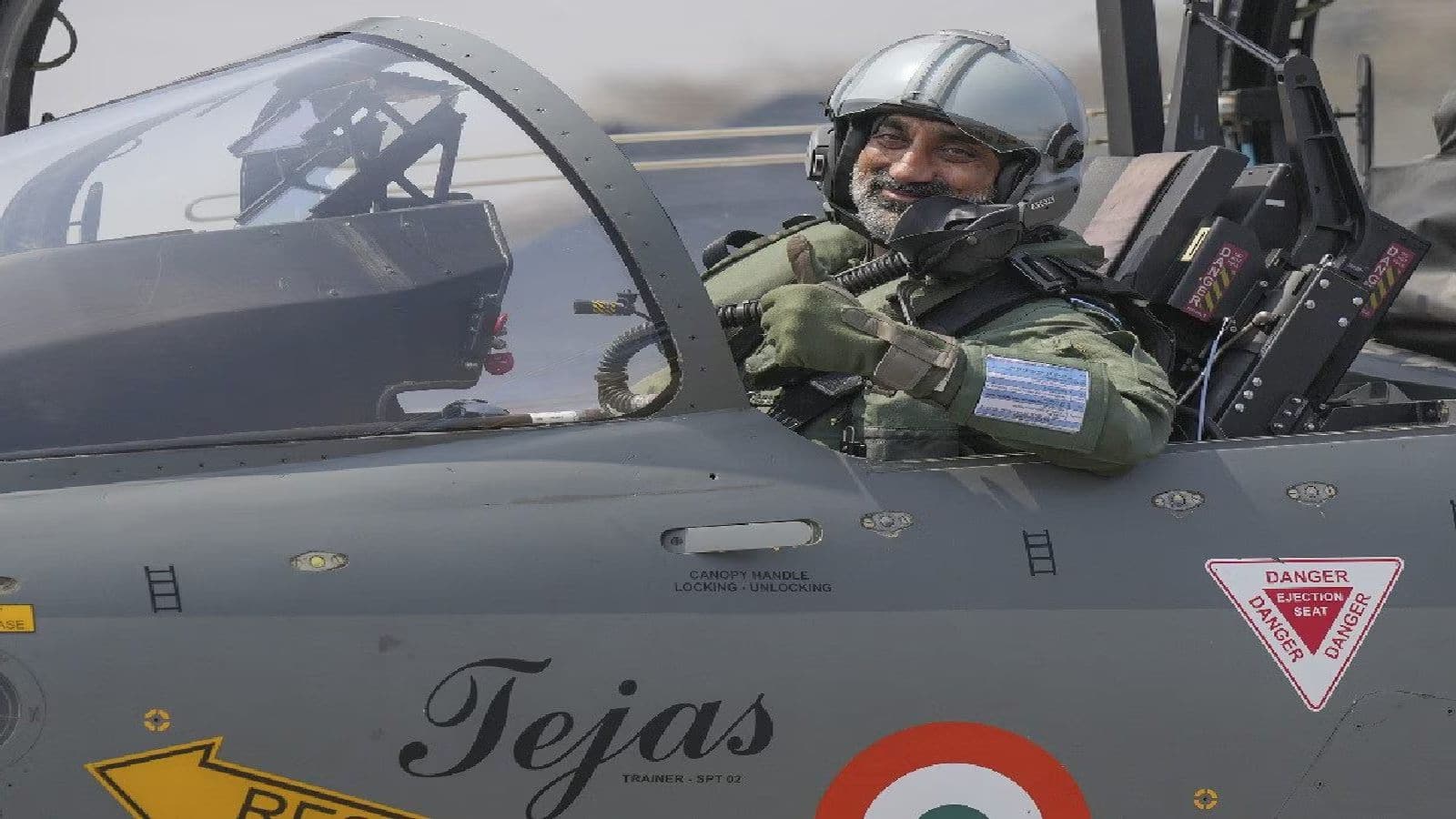 'IAF ने पाकिस्तान में 300 km अंदर घुसकर किया हमला': वायुसेना प्रमुख एपी सिंह का 'ऑपरेशन सिंदूर' पर बड़ा खुलासा, PAK को हुआ भारी नुकसान