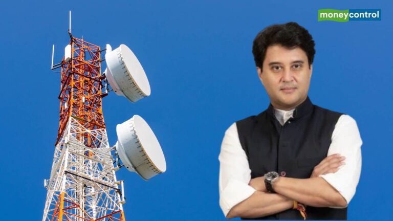 वोडाफोन आइडिया को सरकार से राहत मिलेगी या नहीं? जानिए क्या बोले दूरसंचार मंत्री सिंधिया