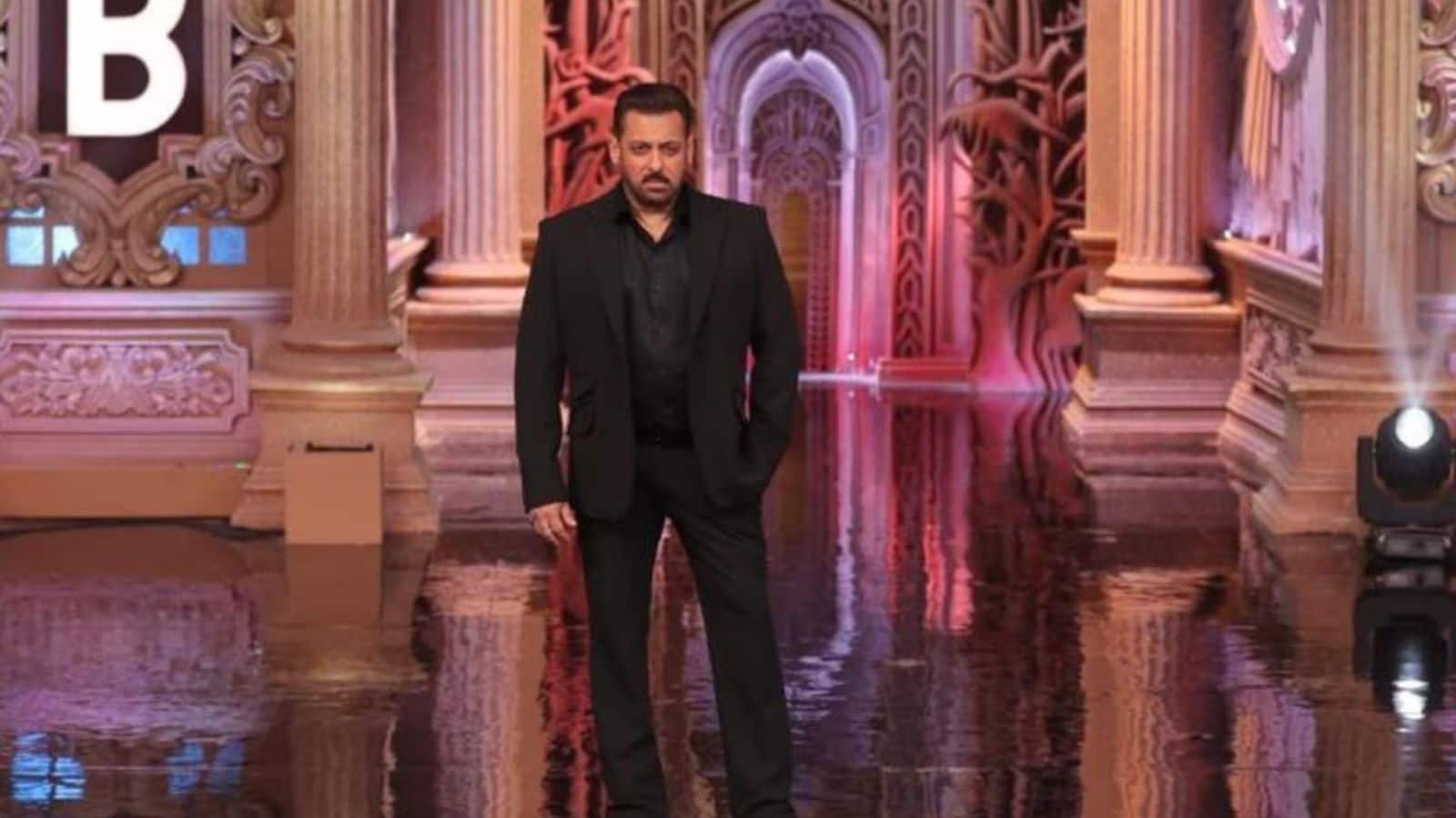 Weekend Ka Vaar: सलमान खान के सामने भिड़े अभिषेक और मालती, बिग बॉस के घर से बाहर हुए जीशान कादरी