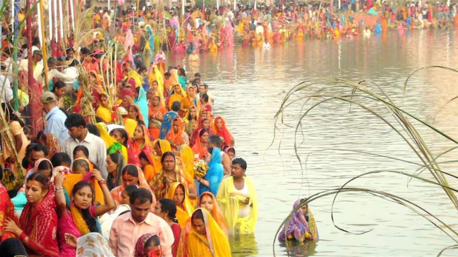 Chhath Puja 2025 Holiday: इन राज्यों में छठ पूजा पर स्कूल बंद, यहां देखिए पूरी लिस्ट