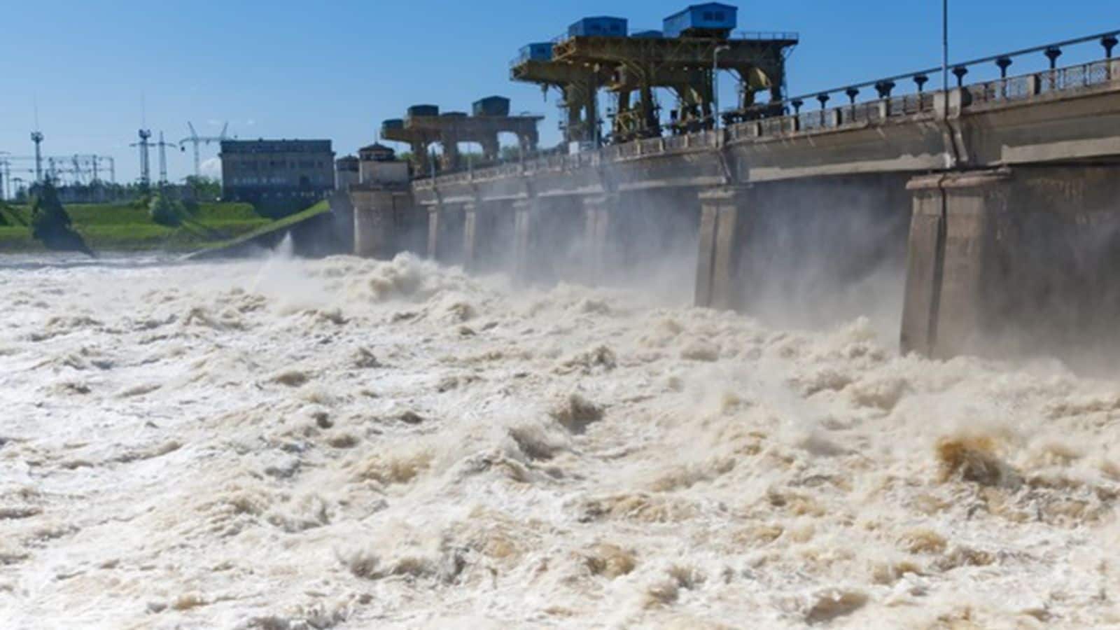 दार्जिलिंग में तबाही के बीच, भूटान में बांध उफान पर पश्चिम बंगाल में बाढ़ का खतरा