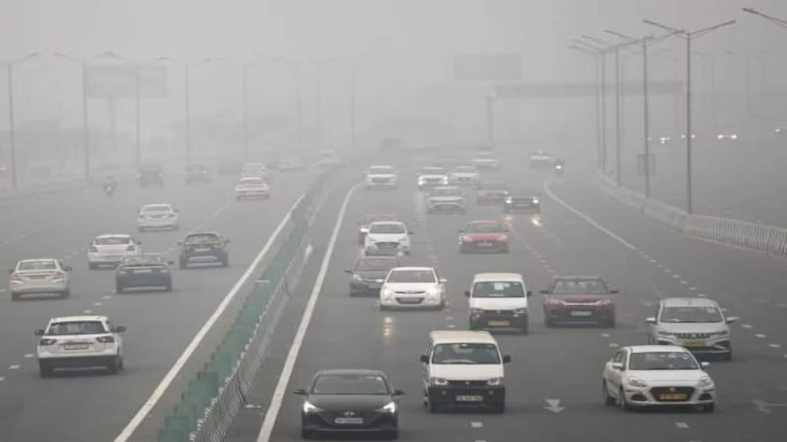 Delhi AQI Today: दिल्ली में दमघोंटू हवा का कहर जारी, 315 पर 'बेहद खराब' श्रेणी में बना हुआ है AQI, CPCB का सर्वर भी हुआ ठप