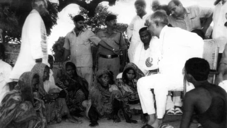 Bihar Chunav 2025: आज भी RJD का पीछा क्यों नहीं छोड़ती 'जंगल राज' की परछाई? कहां से आया ये शब्द और क्या है इसका मतलब