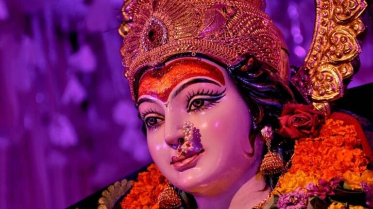 Happy Maha Navami 2025: महानवमी पर अपने प्रियजनों के साथ शेयर करें व्हाट्सएप स्टेटस वीडियो, फेस्टिवल को बनाएं और भी मेजदार