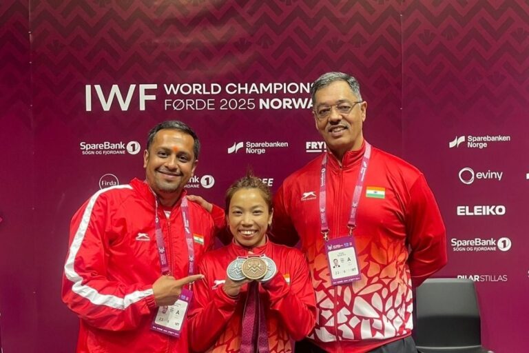 Mirabai Chanu Wins Silver: मीराबाई चानू ने वर्ल्ड चैंपियनशिप में जीता सिल्वर