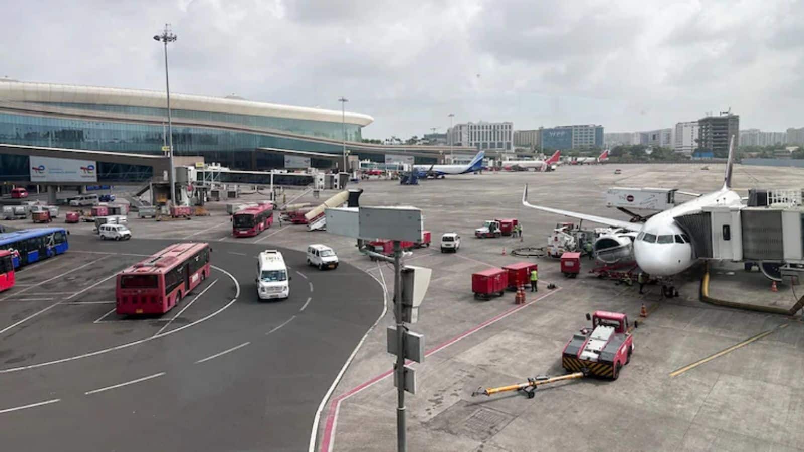 भारत में खुलेगा राष्ट्रीय विमानन सुरक्षा केंद्र, विमान दुर्घटनाओं को रोकने की बड़ी तैयारी, अहमदाबाद हादसे के बाद लिया गया बड़ा फैसला