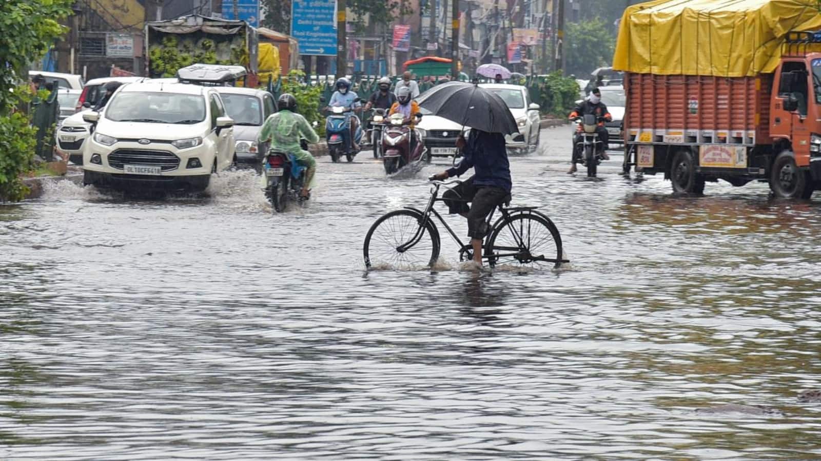 Odisha cyclone 2025: चक्रवात से पहले IMD का येलो अलर्ट, ओडिशा में 27-29 अक्टूबर तक भारी वर्षा की संभावना