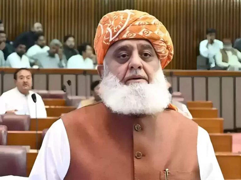 'पाकिस्तान एक और युद्ध नहीं झेल सकता...', PAK सेना से नाराज हुआ पश्तून मौलाना फजलुर रहमान