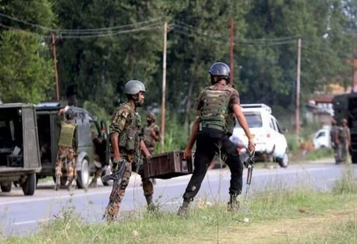 राजौरी में आतंकियों ने पुलिस की स्पेशल ऑपरेशन ग्रुप पर की फायरिंग, इलाके में सर्च ऑपरेशन जारी