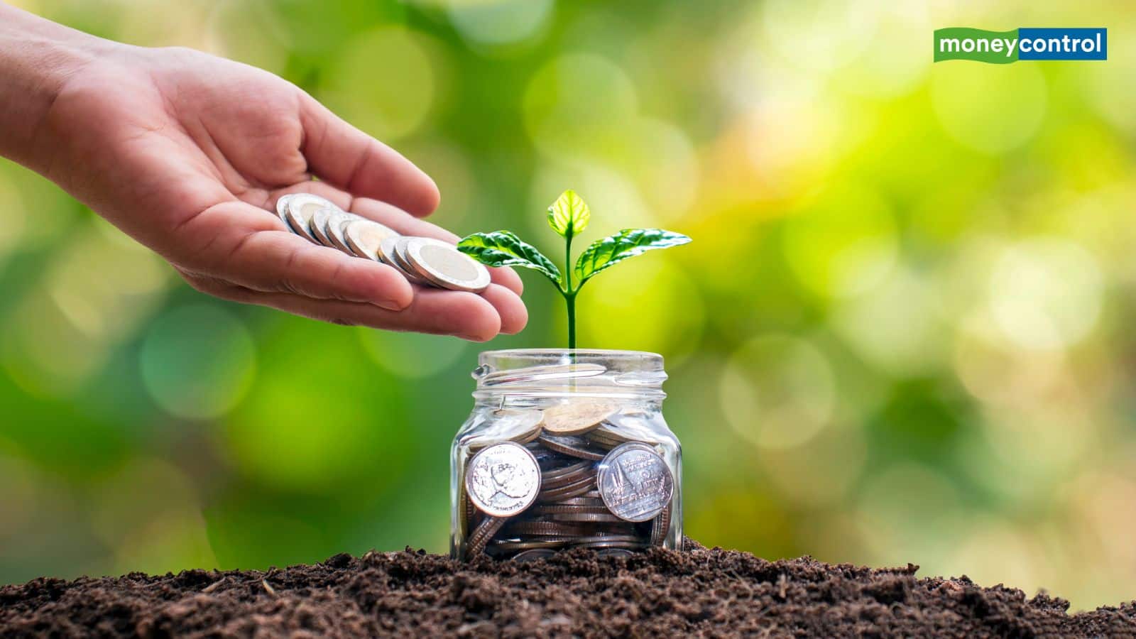 Retirement Investment: रिटायरमेंट पर 1 करोड़ रुपये मिलेंगे, रेगुलर इनकम के लिए इसे कैसे इनवेस्ट करना चाहिए?