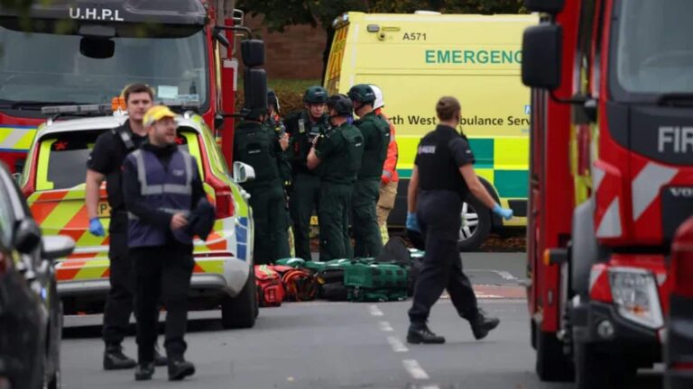 UK Attack: ब्रिटेन के मैनचेस्टर में यहूदी प्रार्थना स्थल पर हमला! दो लोगों की मौत, पुलिस ने हमलावर को मारी गोली