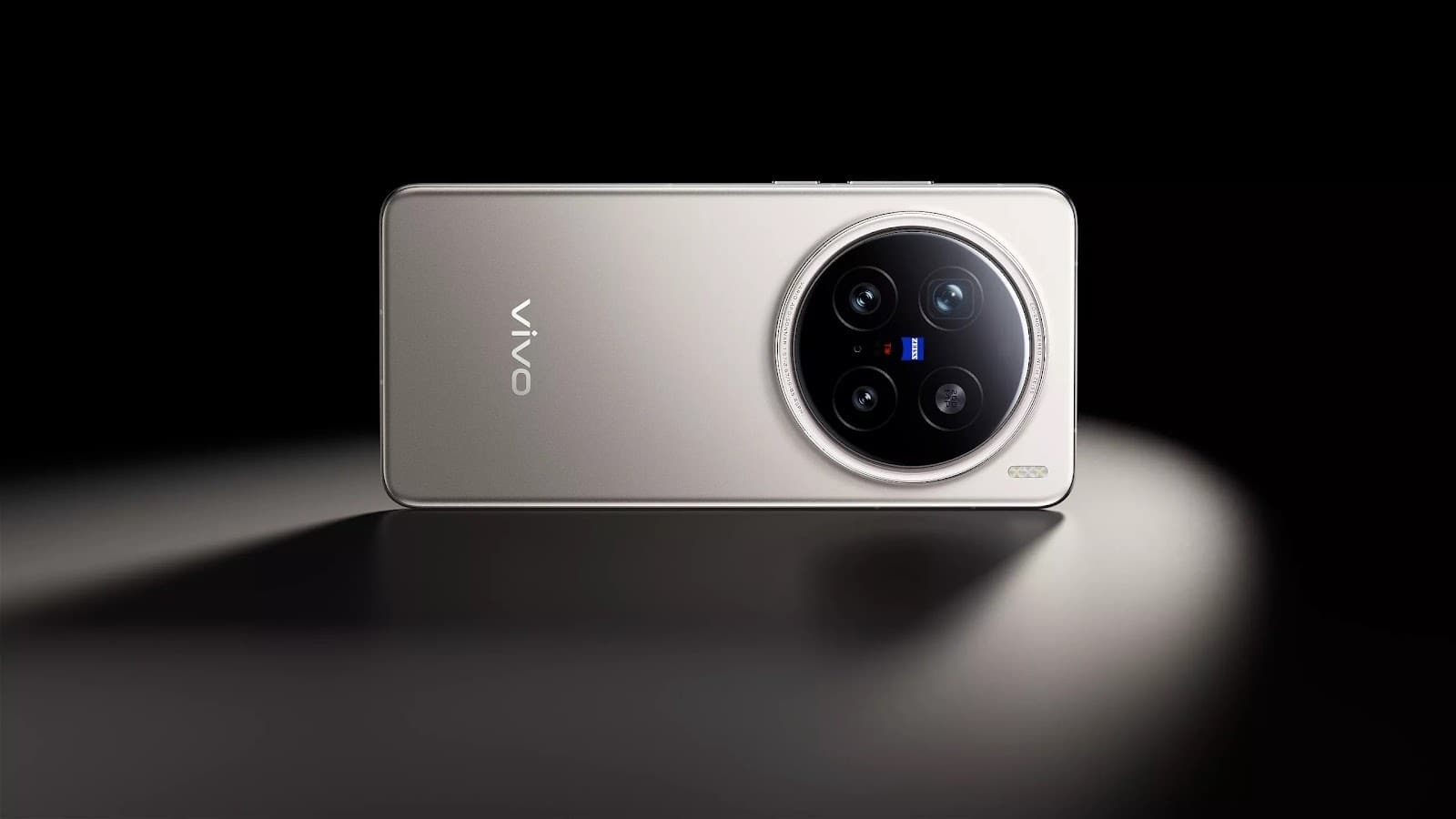 Vivo के इस स्मार्टफोन पर मिल रहा 16,000 रुपये का धमाकेदार डिस्काउंट, जानें कीमत, ऑफर और स्पेसिफिकेशन