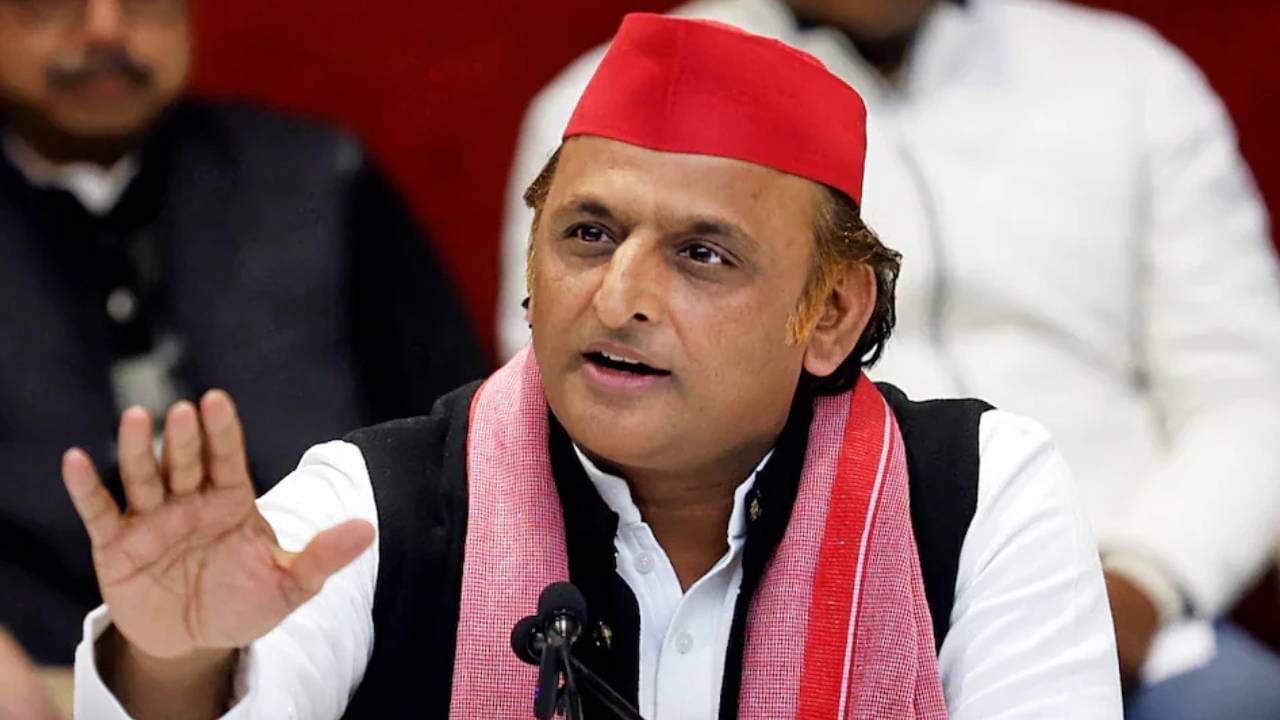 'पत्रकार की हत्या पर किया था पोस्ट', अखिलेश यादव ने बताया क्यों ब्लॉक हुआ फेसबुक अकाउंट? कहा- हमारी लड़ाई...