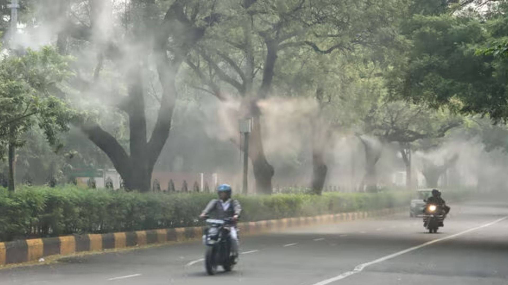 आसमान में छाएंगे बादल और... दिल्ली में प्रदूषण से राहत के लिए आज ही होगी Artificial Rain? मंत्री ने दिया बड़ा अपडेट