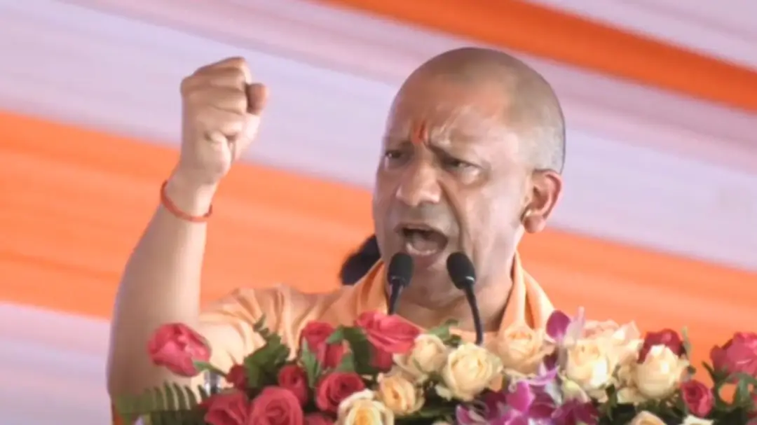 ये सरकार दंगाइयों से नाक रगड़वाकर पर्व और त्योहार पर सुरक्षा बनाए रखती है- CM योगी ने सपा पर साधा निशाना